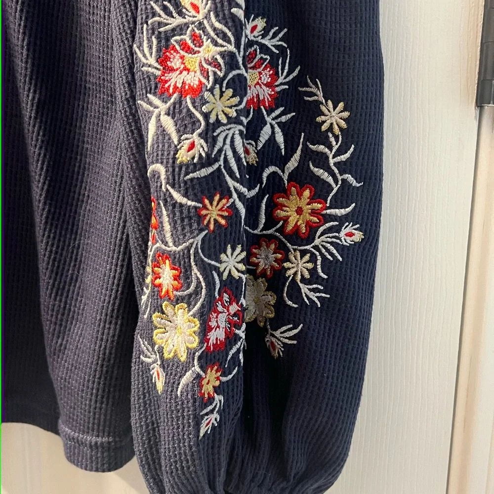 BloomChic Navy Blue Sweatshirt with Floral Embroidery - Picture 3 of 3